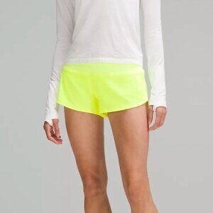 Lululemon Speed Up Low-Rise Lined 2.5 Short, Yellow, Size 10